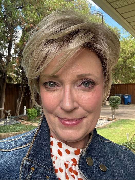 Luna | Synthetic Lace Front Wig (Basic Cap) - Image 4