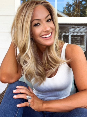 Diva | Synthetic Lace Front Wig (Mono Part)